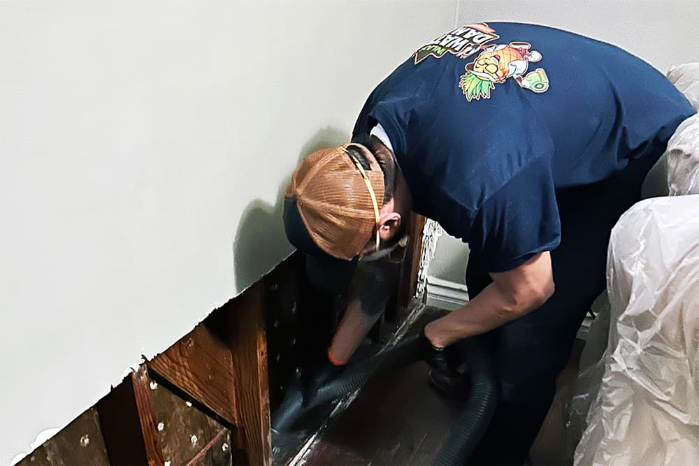 Inland Water Damage providing homeowner with water damage remediation near West Colton, Colton CA.